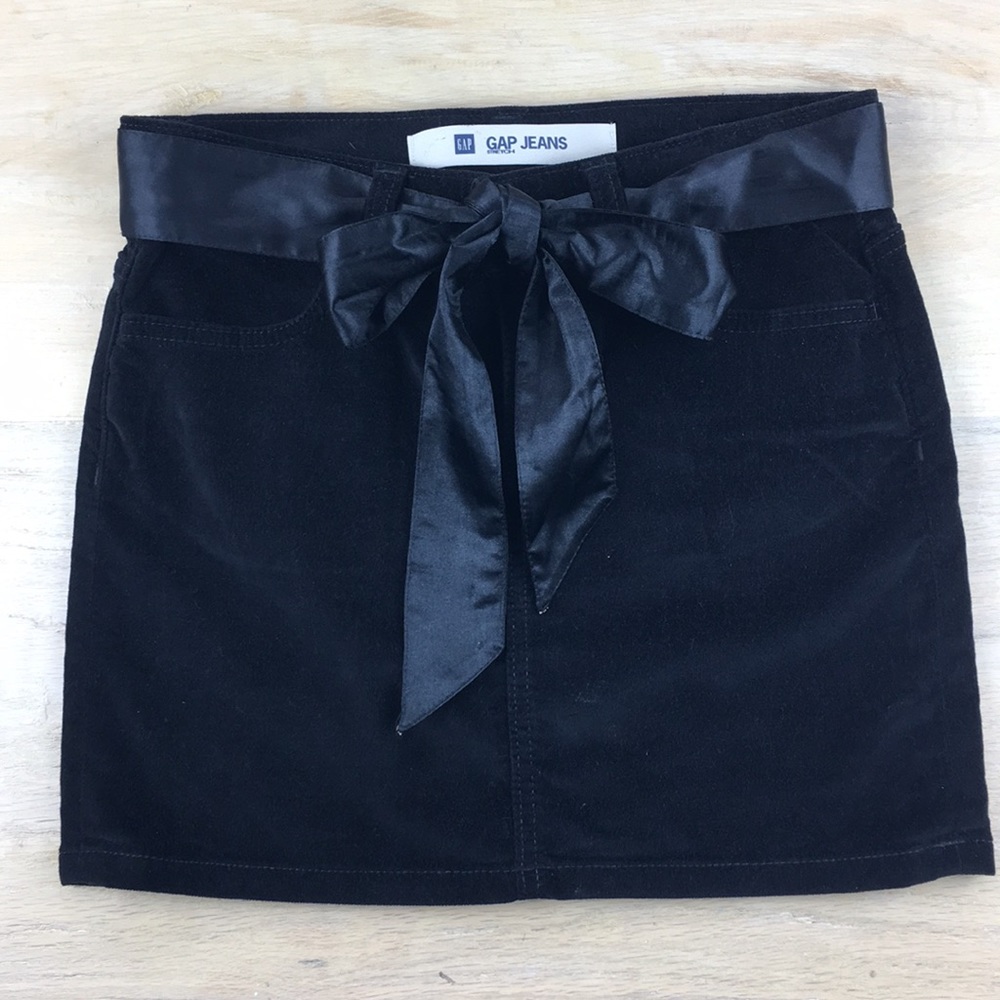 GAP Skirt with Satin Bow Size 0